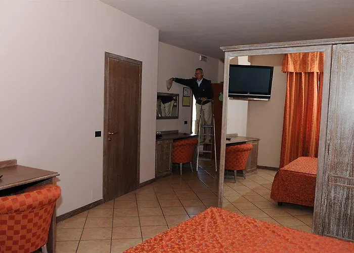 Hotel Agnello 3*
